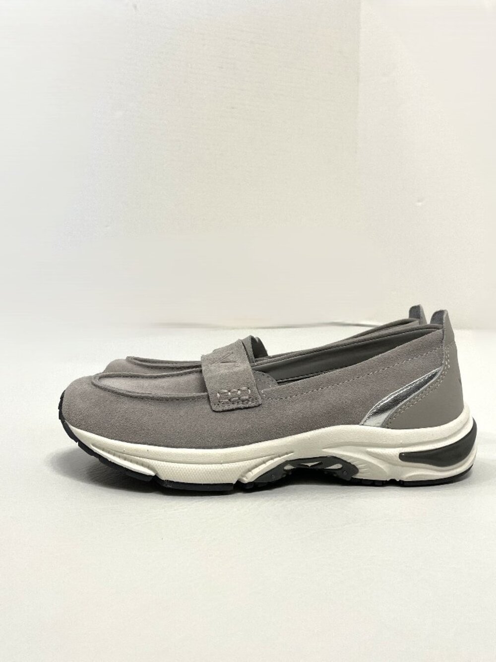 Vionic 23Walk Loafer Shoes Women's Sz 6 Gray Suede Slip On Comfort Walking